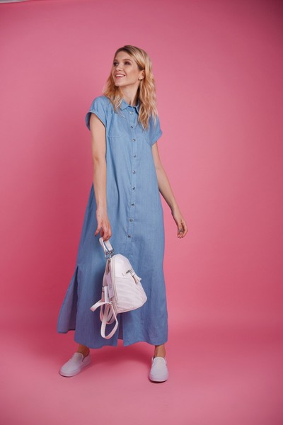 Изображение Платье -рубашка, джинсовая миди с разрезами по бокам, коллекция "Blumarine", от Pink 1