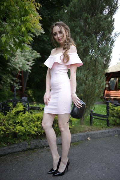 Изображение Платье Pink футляр декольте Коллекция "Оливка" 1