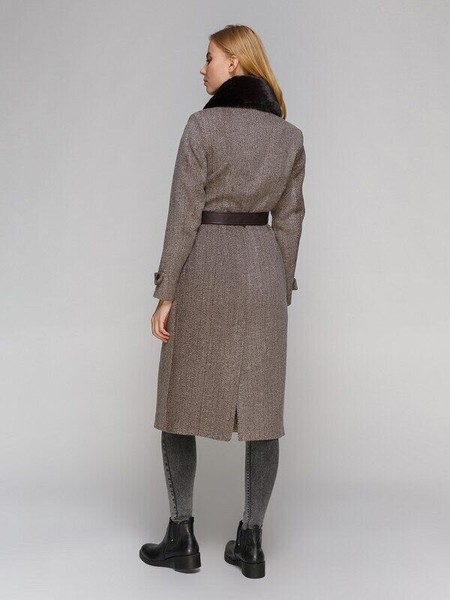 Изображение Пальто с меховым воротником, коллекция - Элегия, от Pink 3