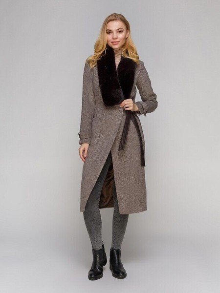 Изображение Пальто с меховым воротником, коллекция - Элегия, от Pink 2